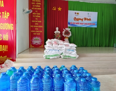Gạo từ thiện 8